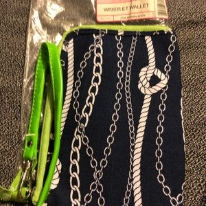 Wristlet wallet